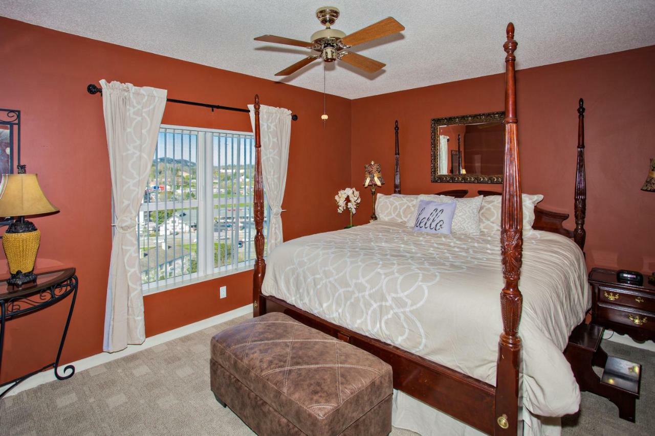 Holiday home Whispering Pines 223 Pigeon Forge