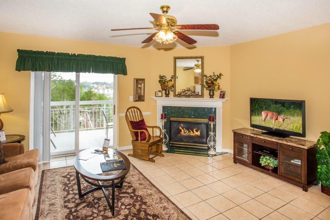 Whispering Pines 101 Holiday home *