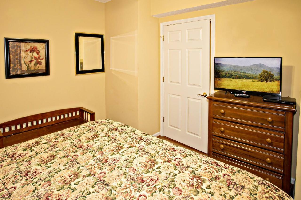 Holiday home Whispering Pines 101 Pigeon Forge