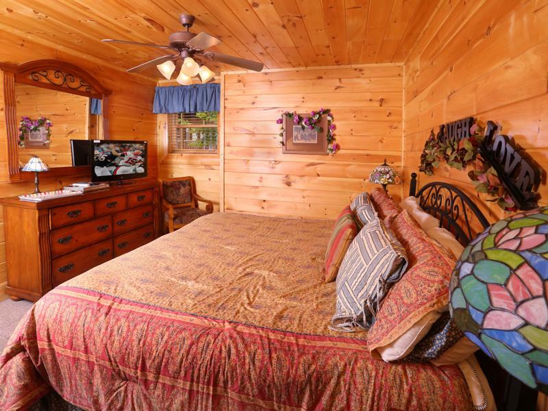 Eden Crest Vacation Apartment