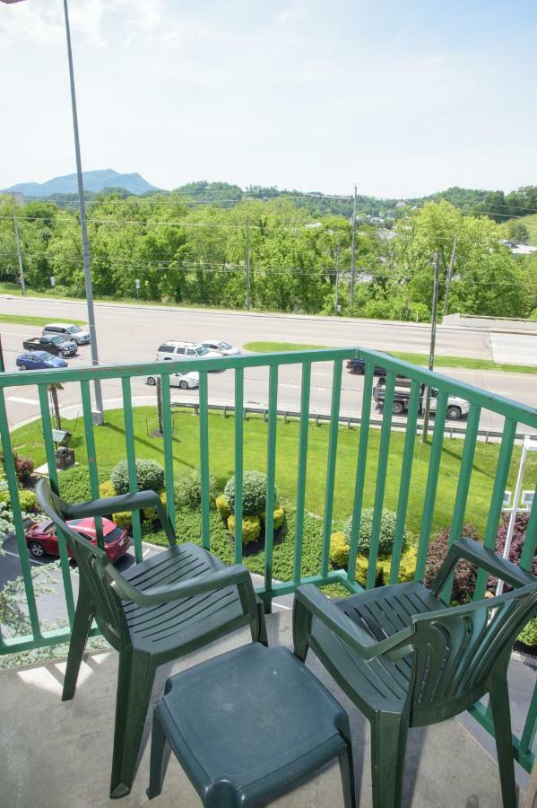 Pigeon River Hotel Pigeon Forge