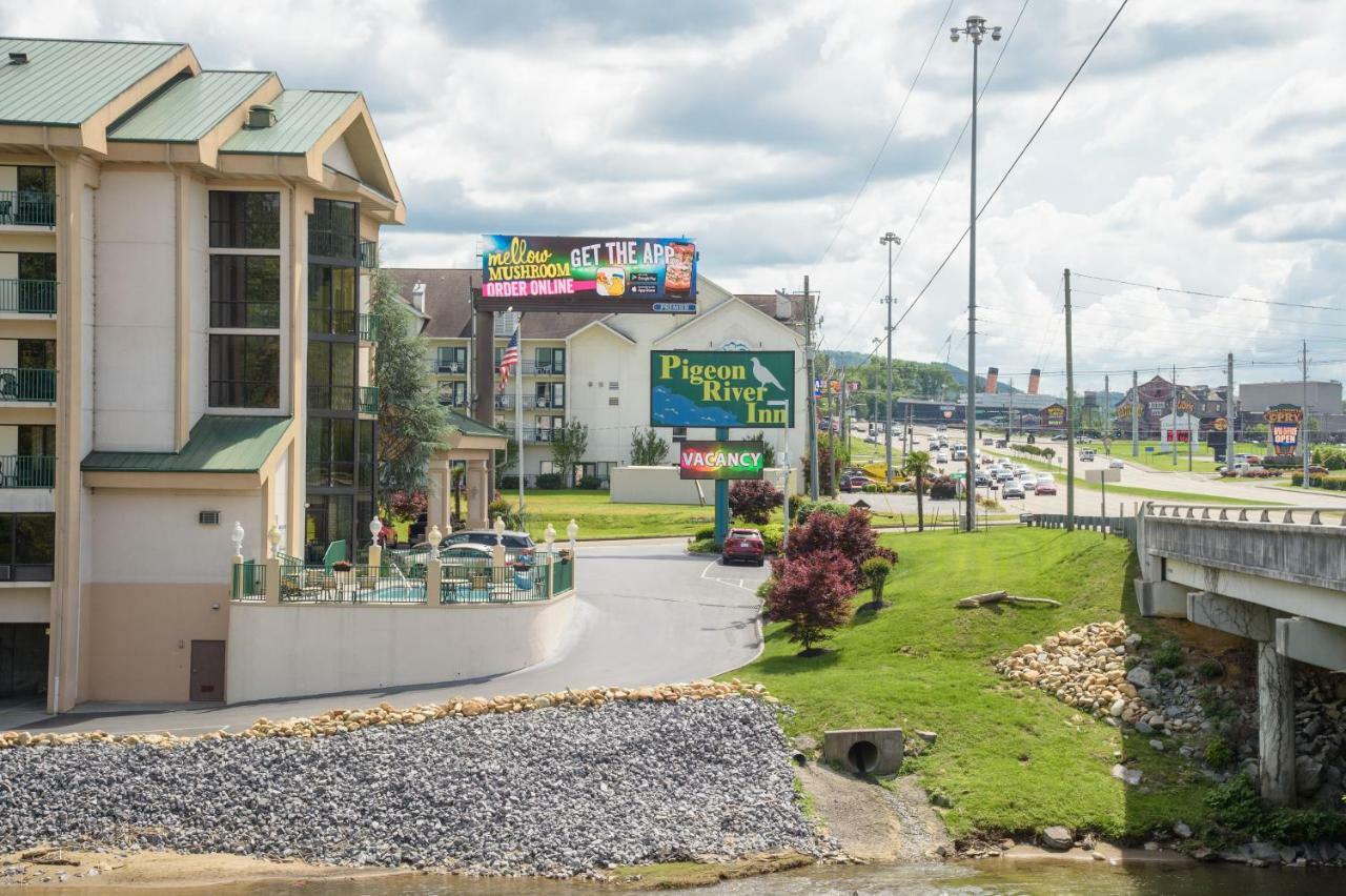 Pigeon River 3* Pigeon Forge