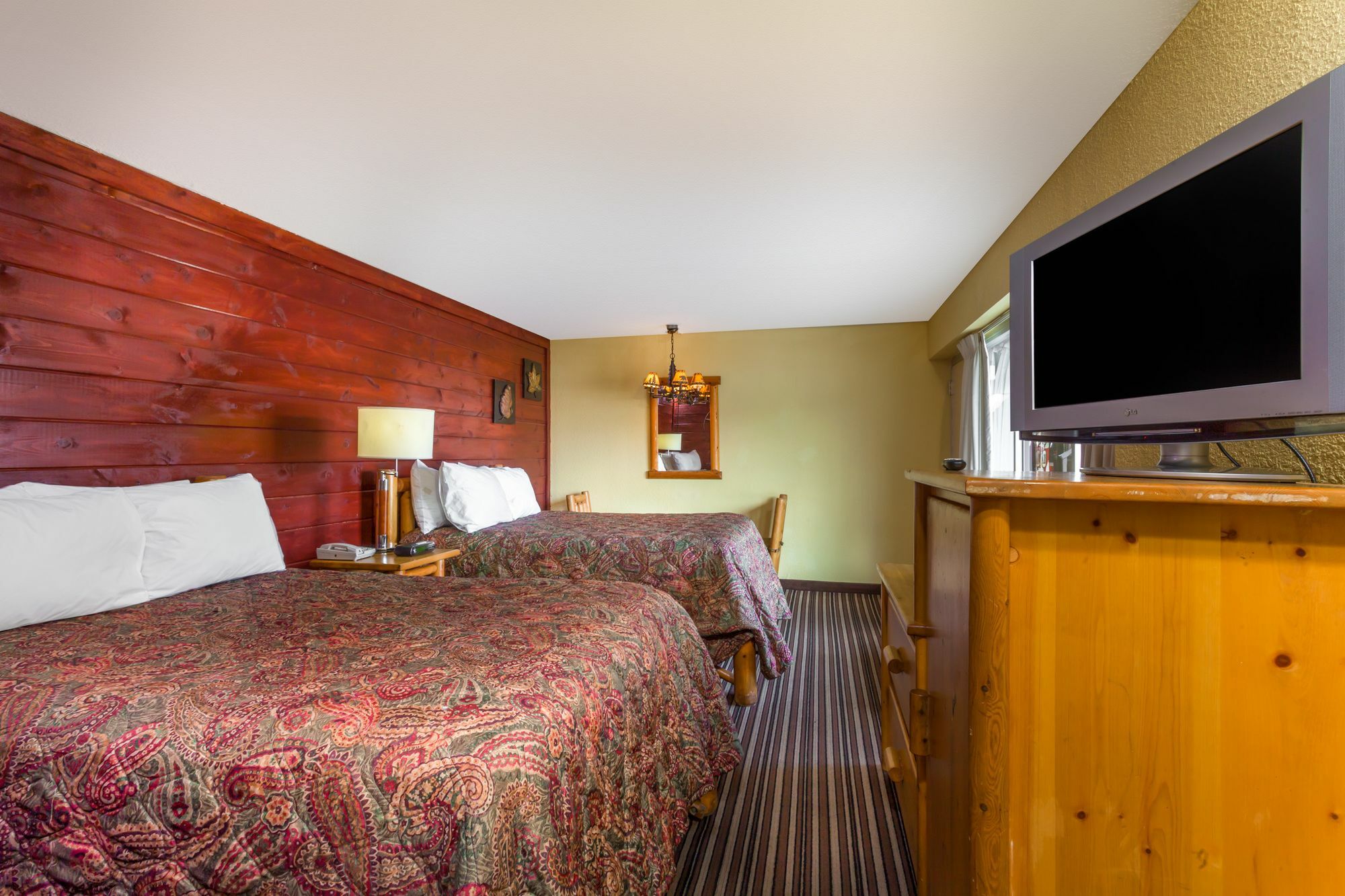 At Mill Creek Lodge Pigeon Forge