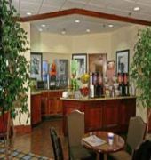 Hotel Hampton & On The Parkway