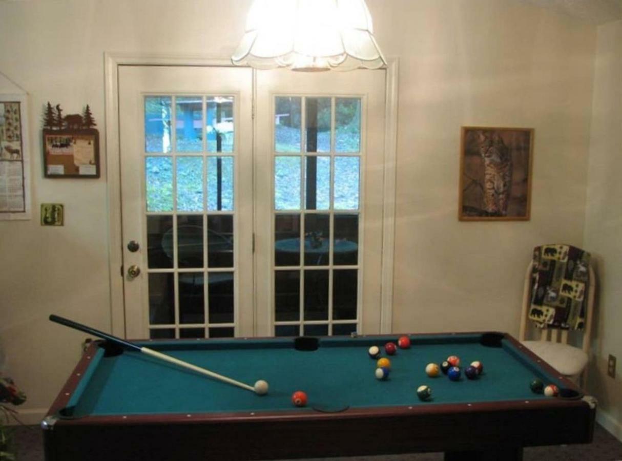 Cozy Creek * Pigeon Forge