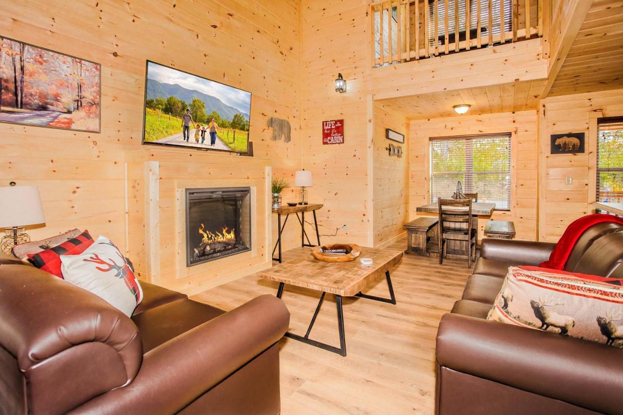 A Bear's Alpine Splash Holiday home