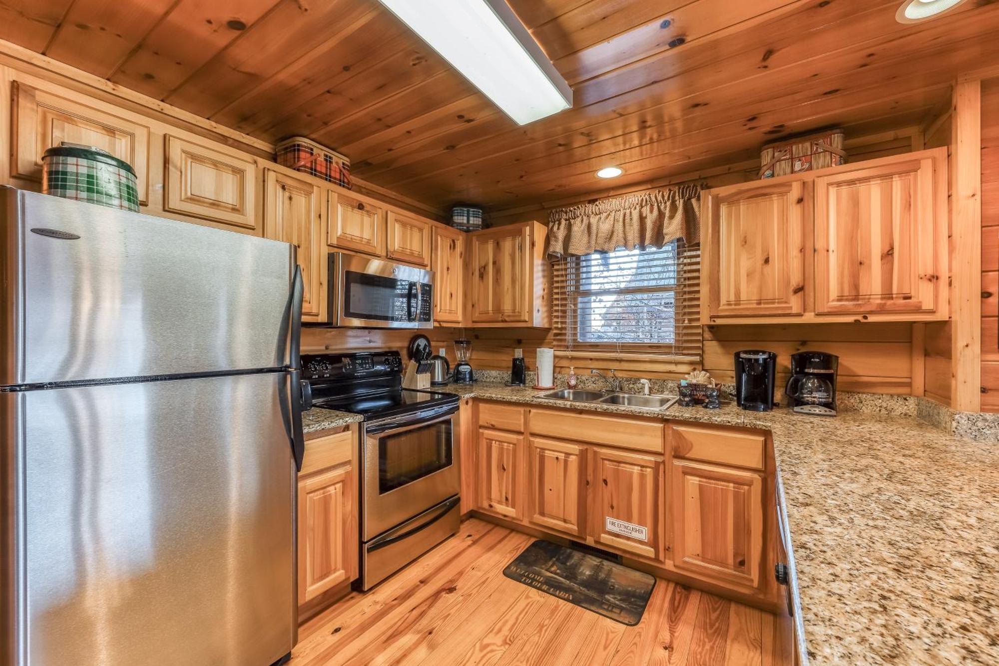 Mountain Dreams At Sherwood * Pigeon Forge