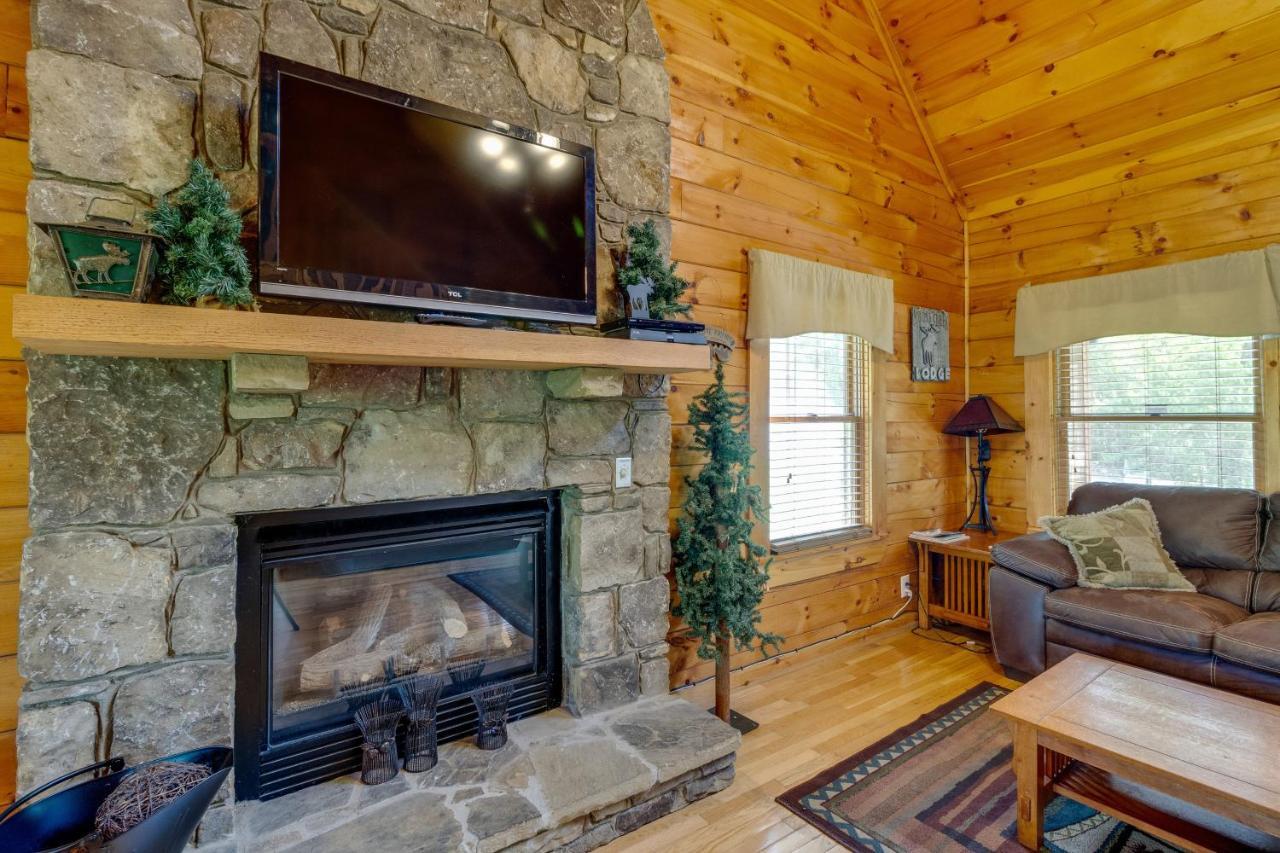Moose Creek Pigeon Forge