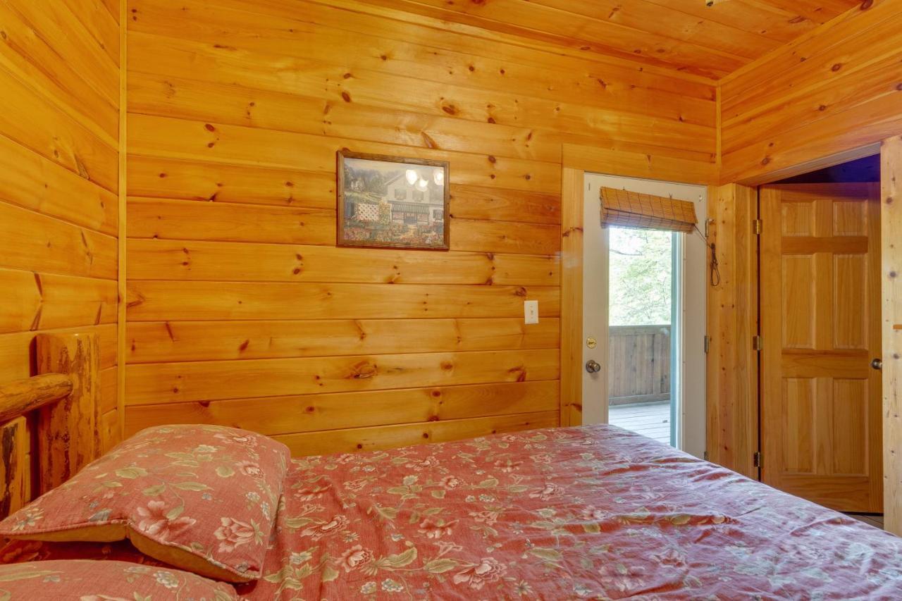 Moose Creek Pigeon Forge