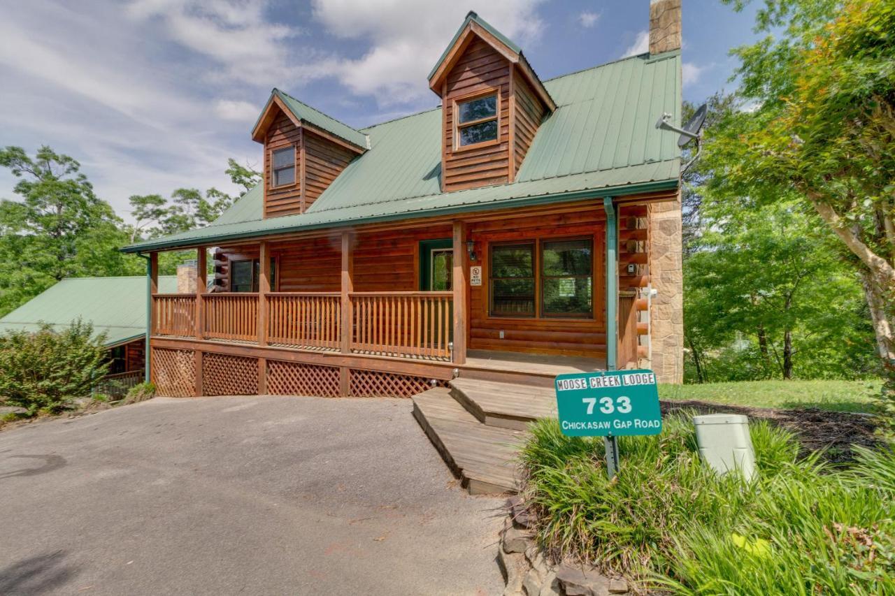 Moose Creek * Pigeon Forge