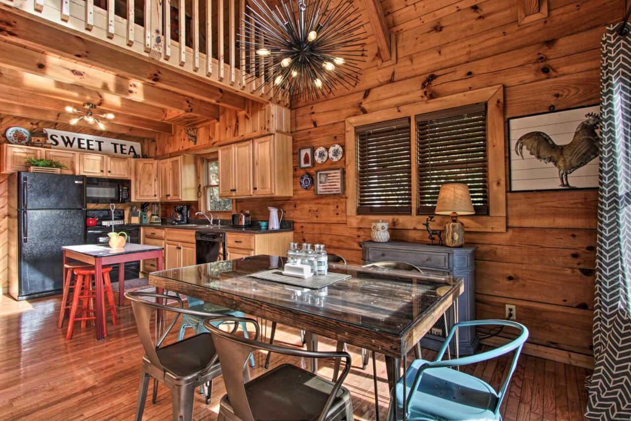 Holiday home Scenic Solitude With Private Hot Tub!
