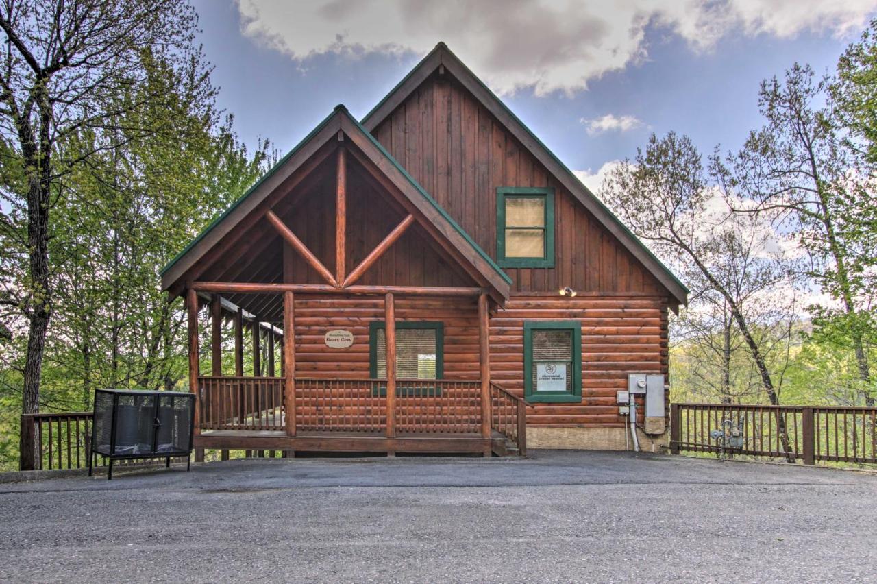 Family Cabin With Pool And Hot Tub Holiday home Pigeon Forge