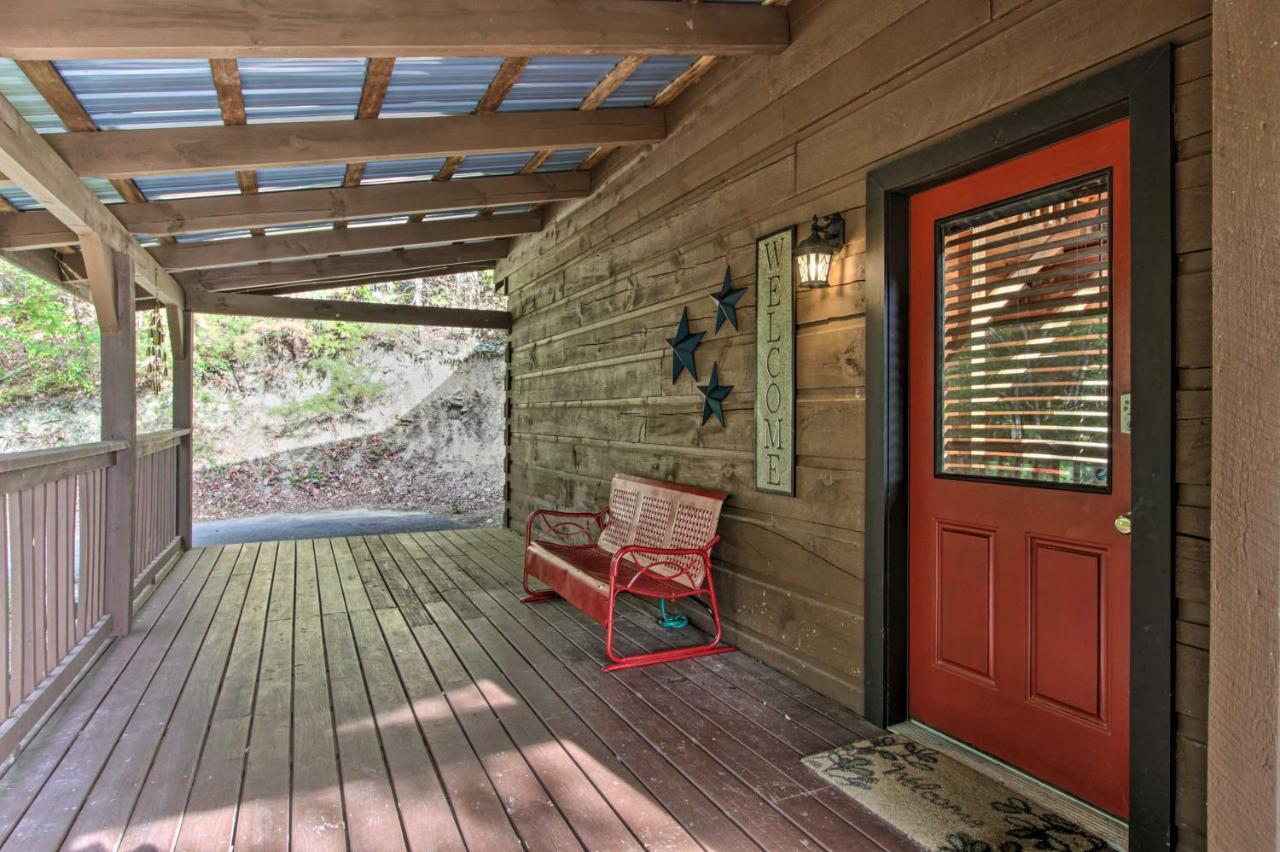 Scenic Solitude With Private Hot Tub! *