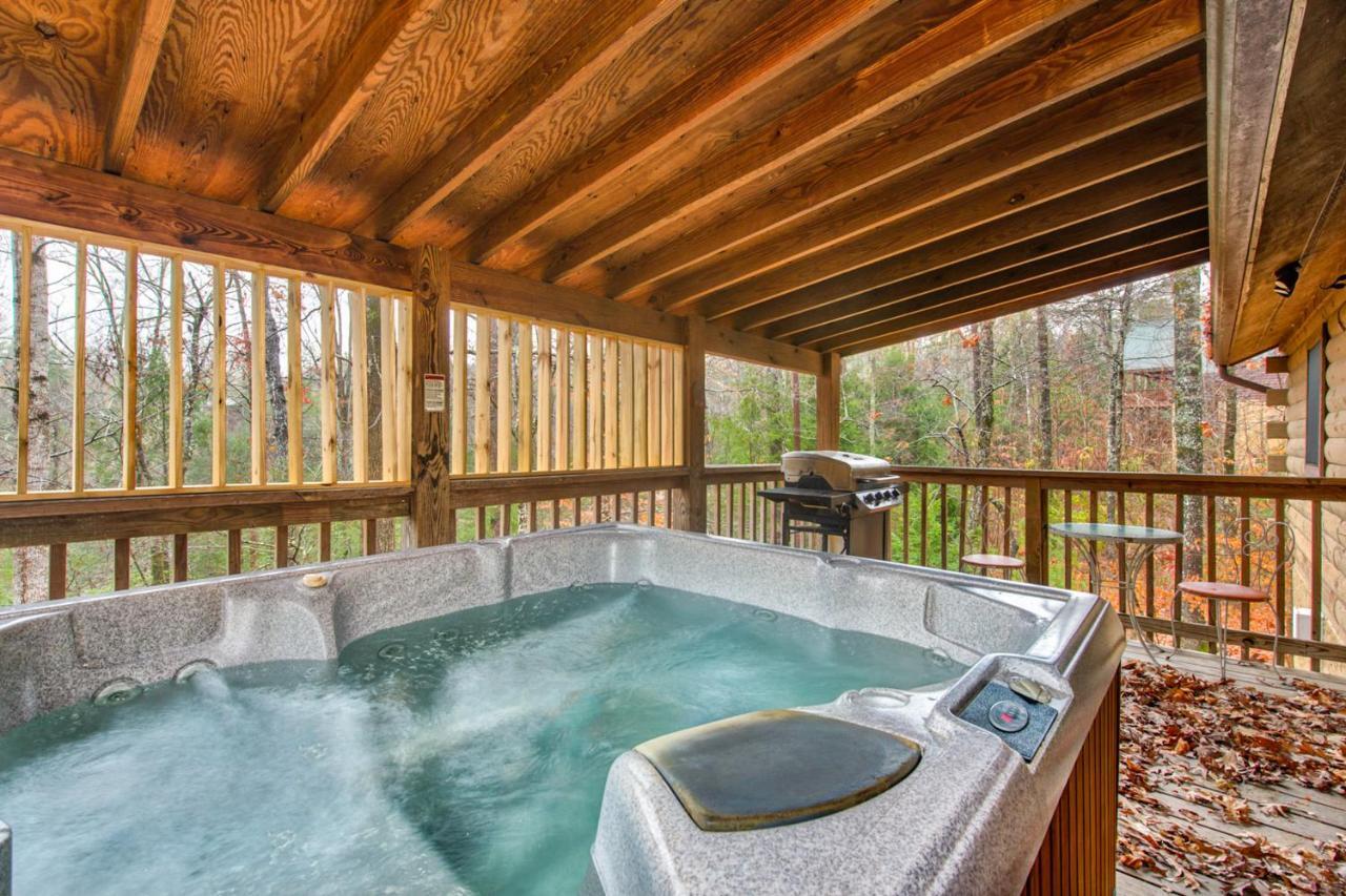 Country Oaks Cabin * Pigeon Forge