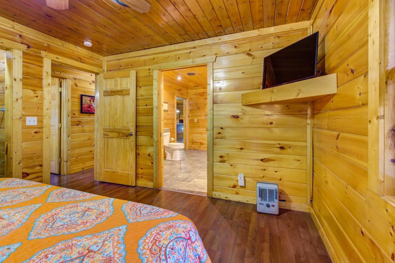 Country Oaks Cabin Holiday home Pigeon Forge