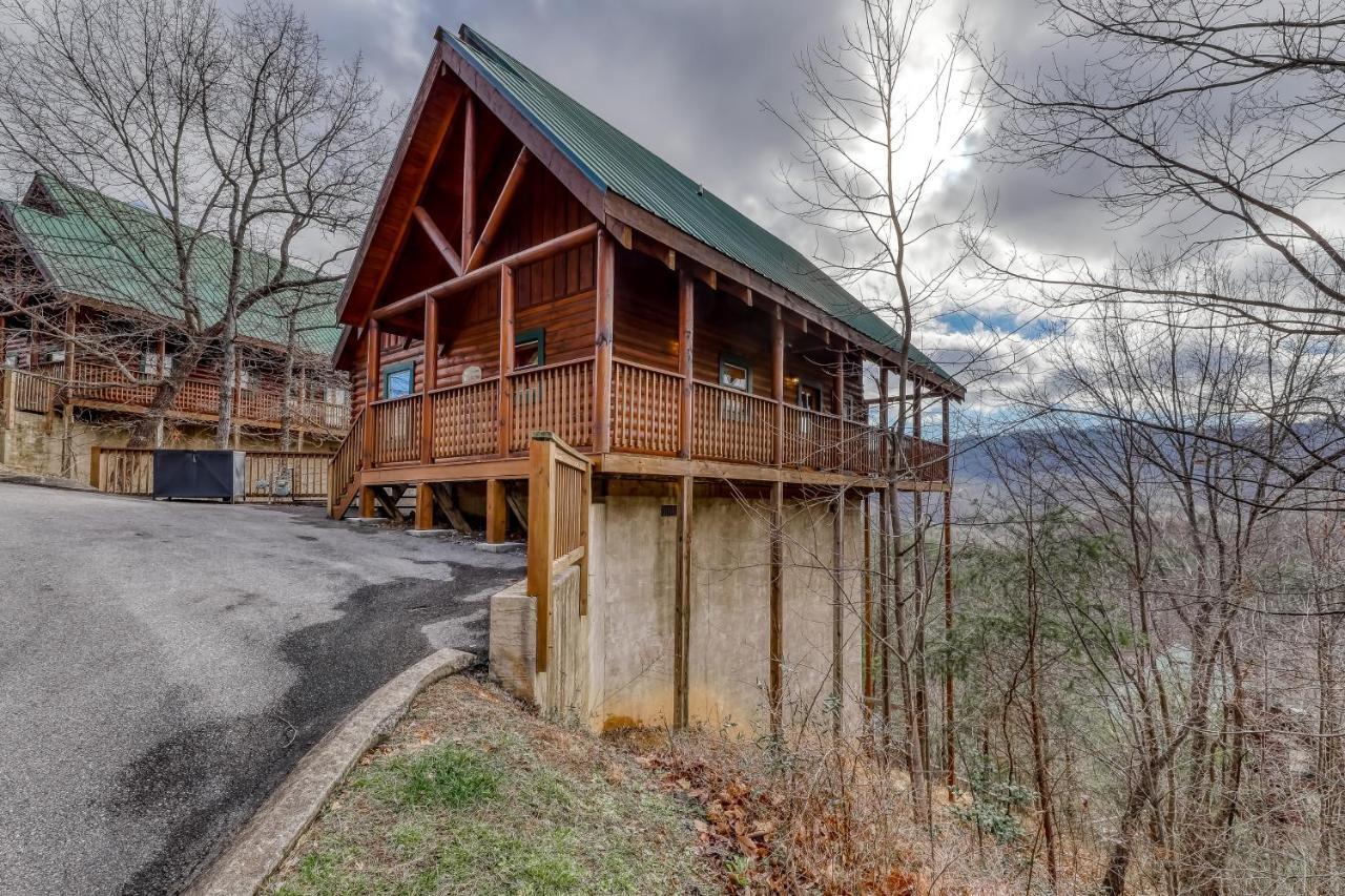 Above The Pines Pigeon Forge