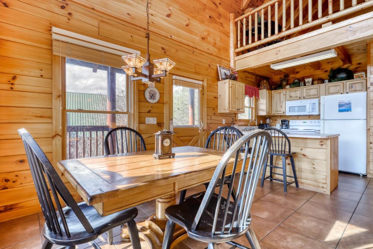 Holiday home Lances Loft Pigeon Forge