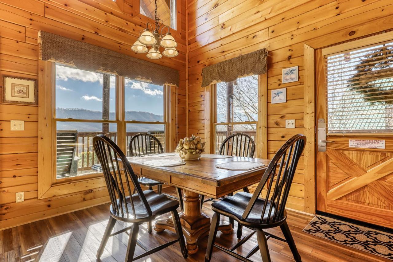 Hunters Hideaway Holiday home Pigeon Forge