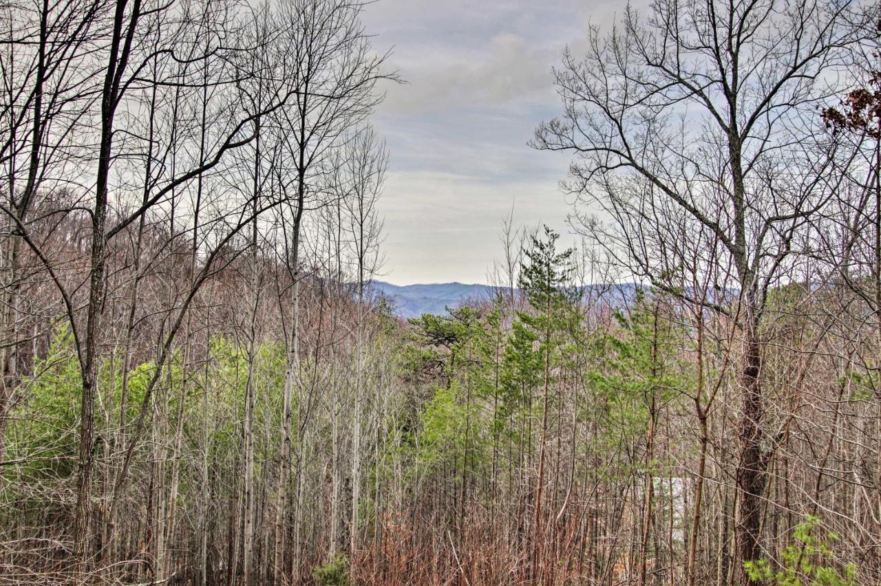 Holiday home Mtn View Getaway With Game Room,deck,grill And Hot Tub! *