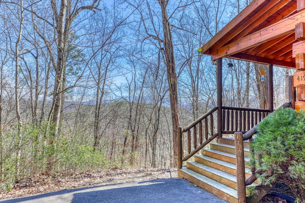 Moonshine Ridge * Pigeon Forge