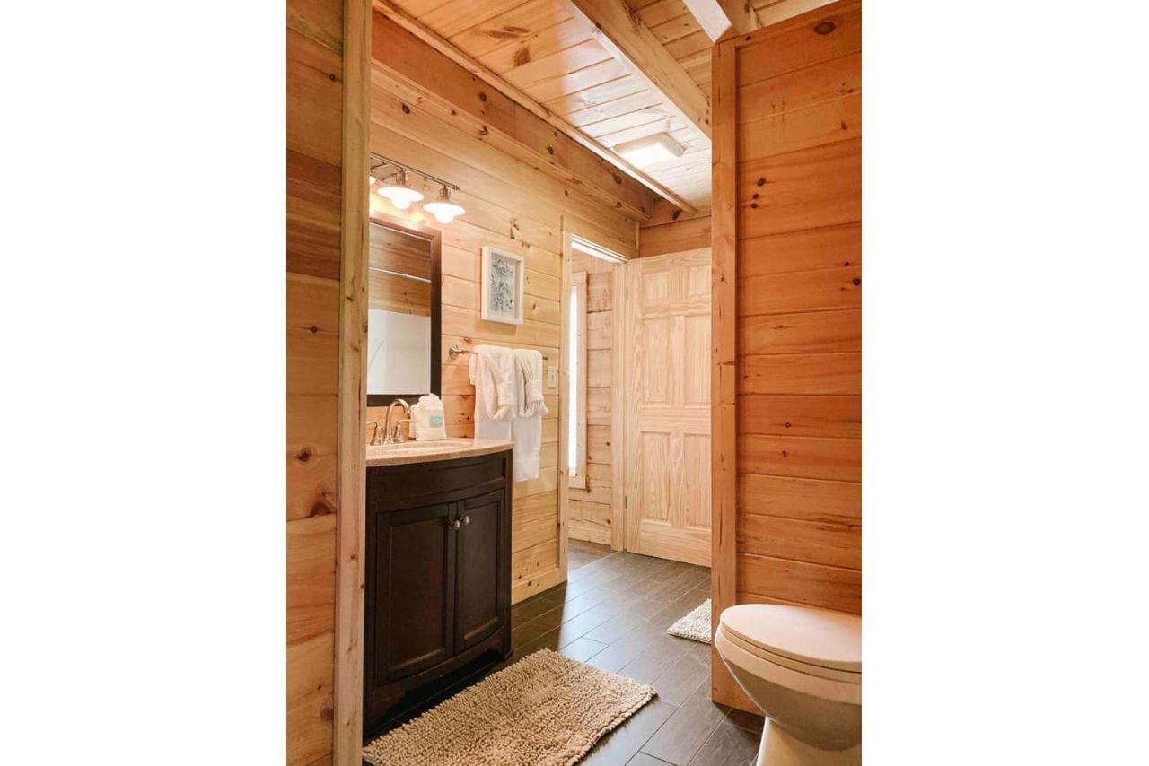 Mountain Splash -heated Indoor Pool, Hot Tub, Arcade Game *