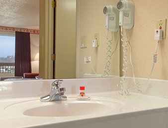 Super 8 By Wyndham Pigeon Forge-emert St Hotel 3*