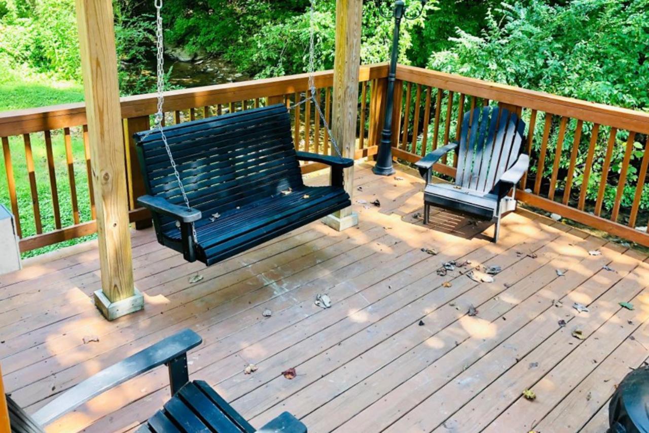 Creekside Dreams * Pigeon Forge