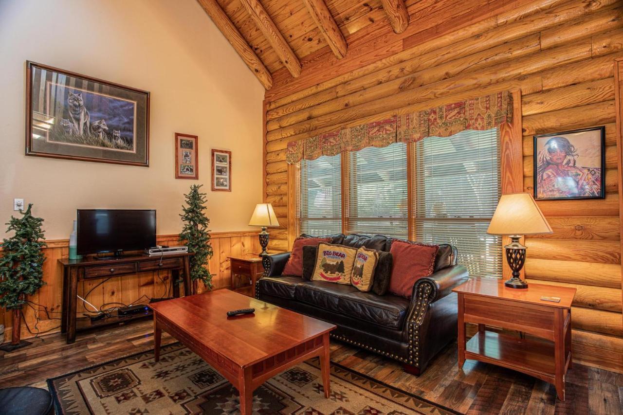 Holiday home Great Wolf Cabin In Pigeon Forge! *