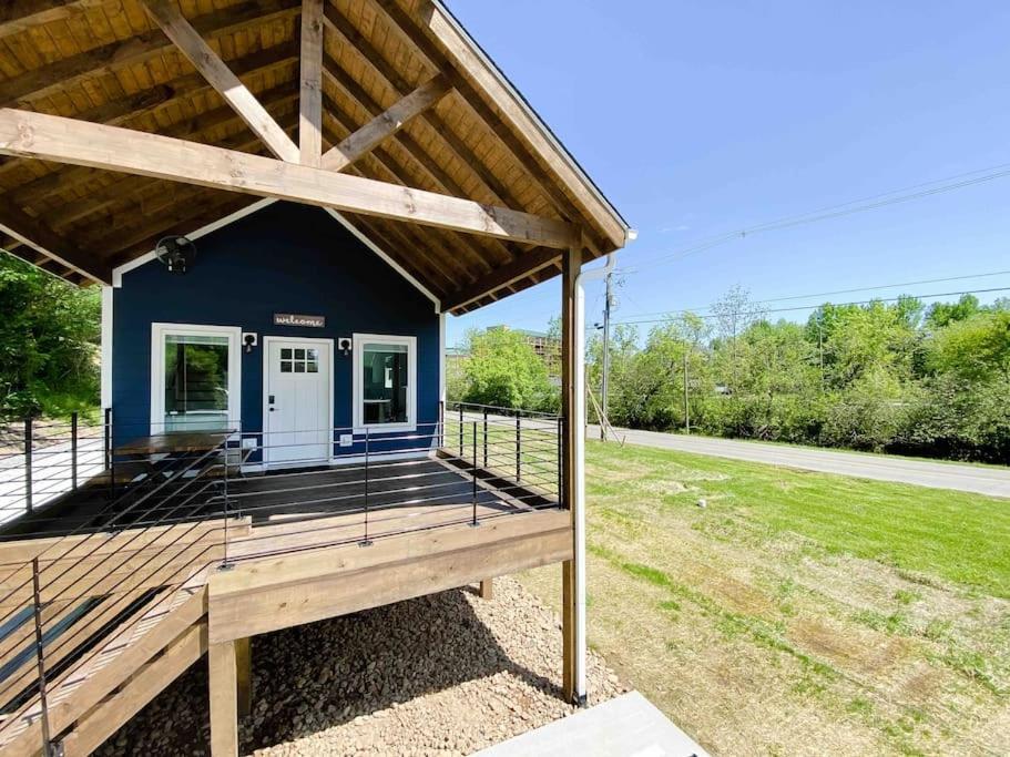 Cozy Smoky Mountain Tiny House Apartment