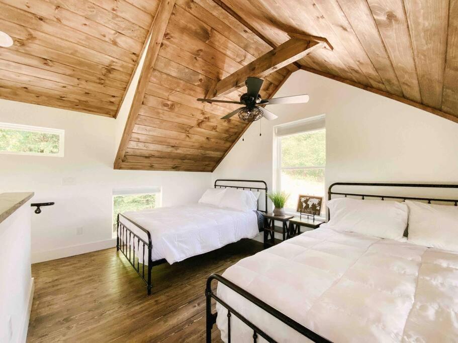 Cozy Smoky Mountain Tiny House Apartment *