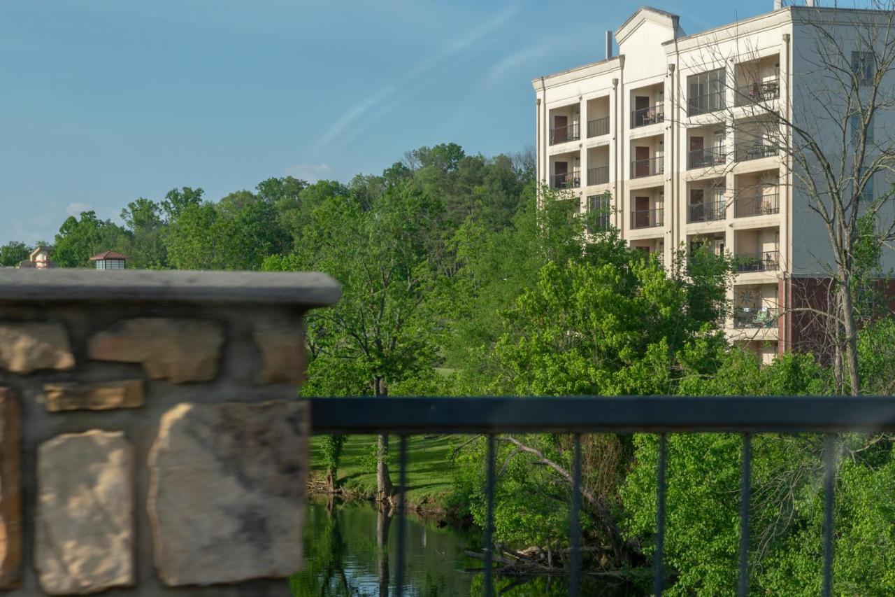 River Crossing Apartment
