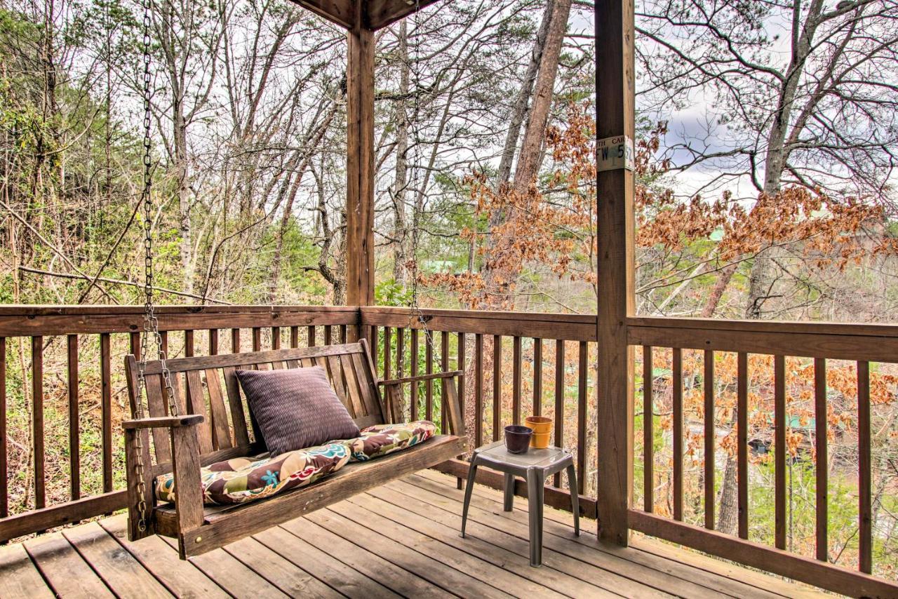 With Hot Tub And Mountain Views! Pigeon Forge