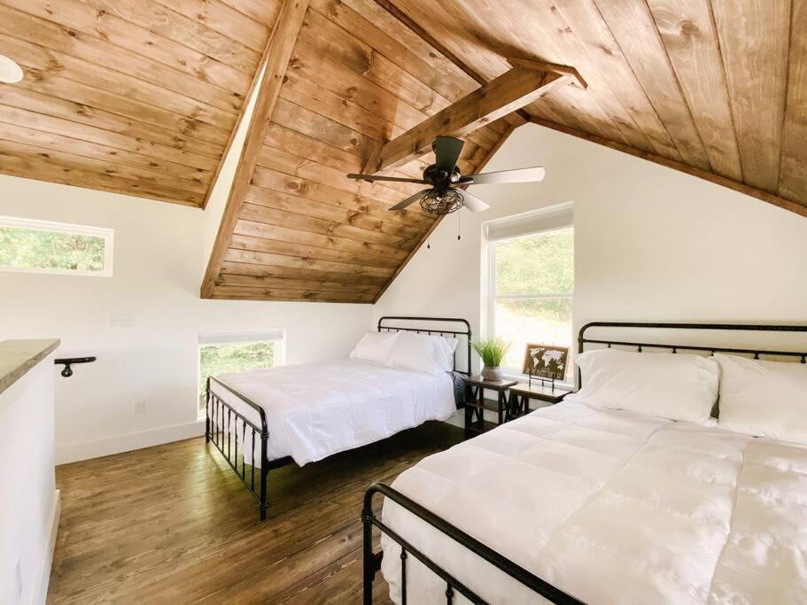 Apartment Modern Smoky Mountain Tiny House *