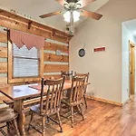 Pigeon Forge Cabin With Hot Tub, 12 Mi To Dollywood!