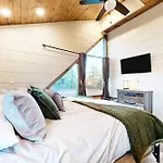 Little Sister\'S Cabin
