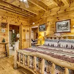 Ern854 - Wagon Wheel Lodge - Great Location! Close To All The Action! Cabin