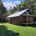 Creekside Hideaway - Real Log Cabin W/Great Location