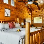Family Haven By Dollywood - Hot Tub - Game Room