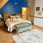 Smoky Peak Retreat