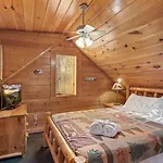 Smoky Bear Lodge Hot Tub Grill Outdoor Pool