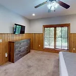 Viewpoint Condominiums