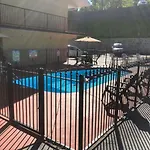 Smoky View Inn