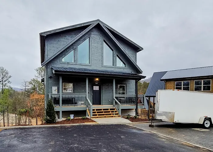 Little Sister\'S Cabin