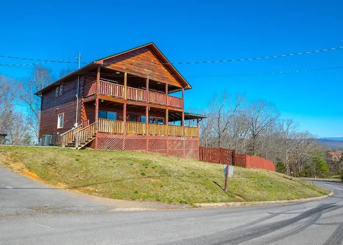 5Br Sleeps 20 Putt Putt Gameroom Hot Tub Free Attraction Tickets
