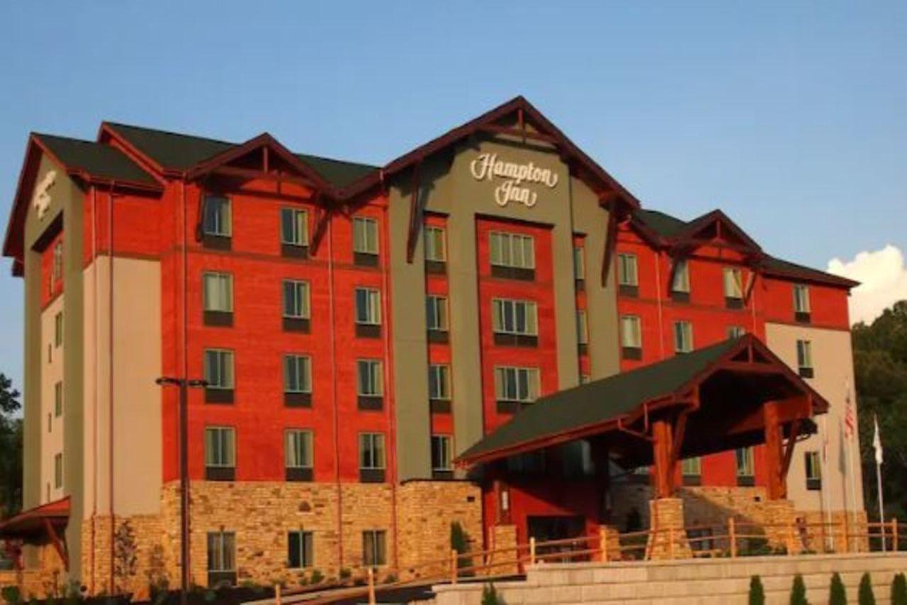 Hampton Pigeon Forge