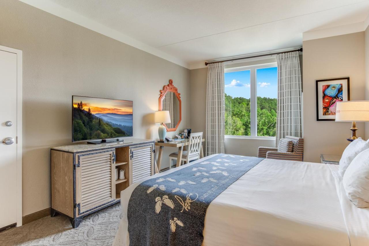 Dollywood's Dreammore And Resort Pigeon Forge