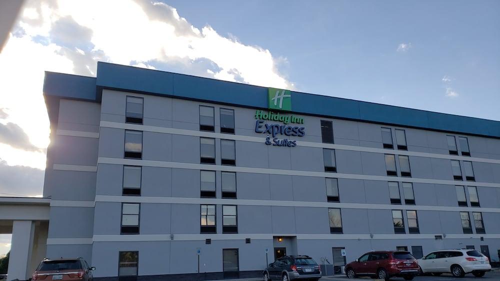 Resort Express & By Ihg 3*