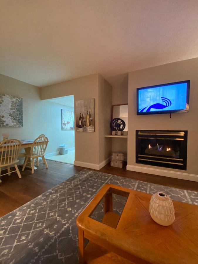 River Place #205 2bd Holiday home *
