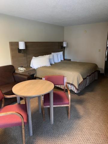 Riverside Motor - Hotel