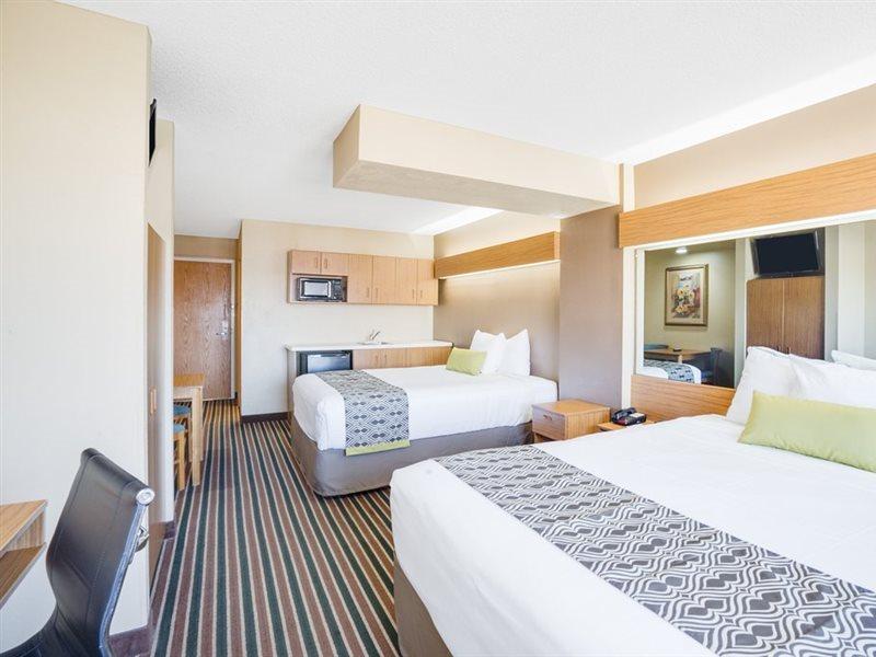 Hotel Microtel & By Wyndham 3*